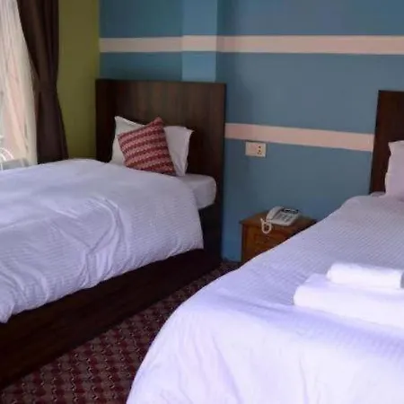 OYO 492 Hotel Yeti Home